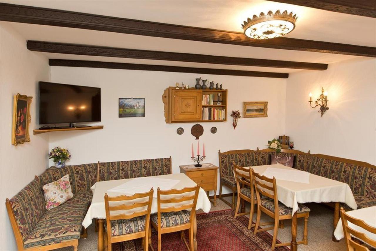 Gaestehaus Loedermann Garmisch-Partenkirchen Exterior photo